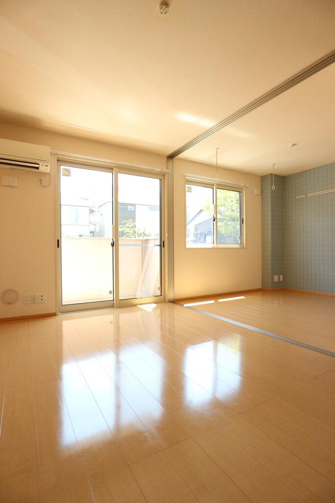 居室・リビング　※他部屋参考写真