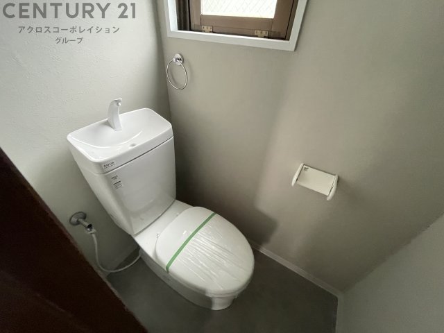 トイレ　バストイレ別です☆