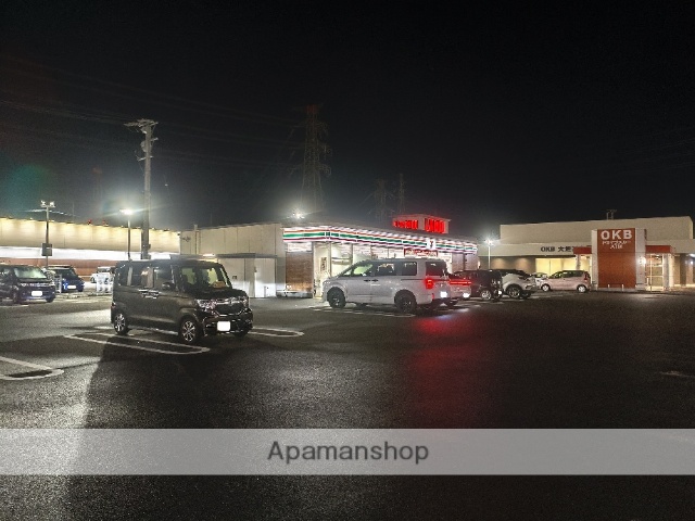 コンビニ　セブン－イレブン本巣政田店（コンビニ）まで422m
