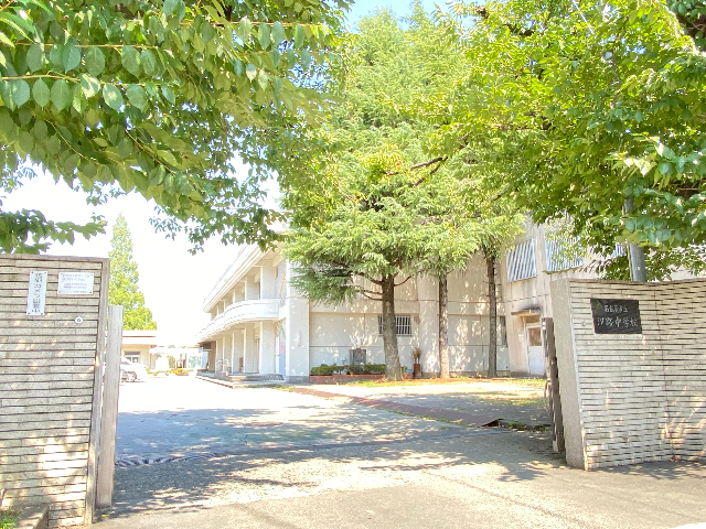 中学校　名古屋市立汐路中学校（中学校）まで1310m