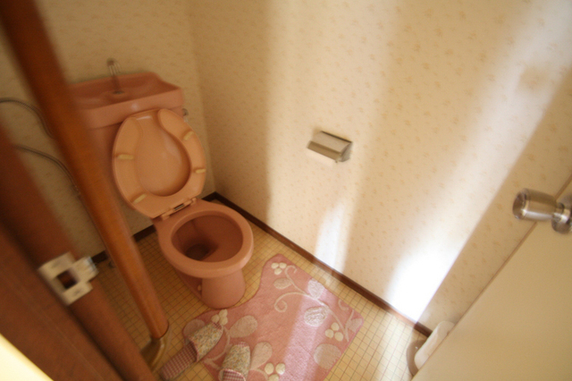 トイレ　別室の参考写真です。※現況優先