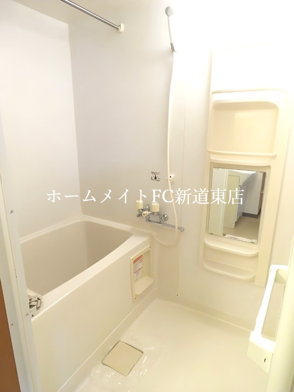 バス・シャワールーム　バス