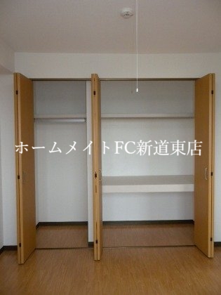 収納　クローゼット