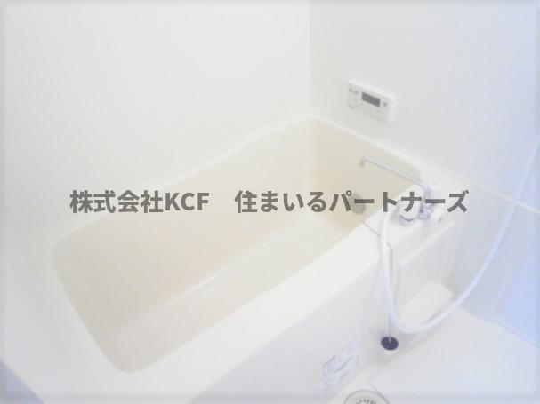 バス・シャワールーム　落ち着いた空間のお風呂です