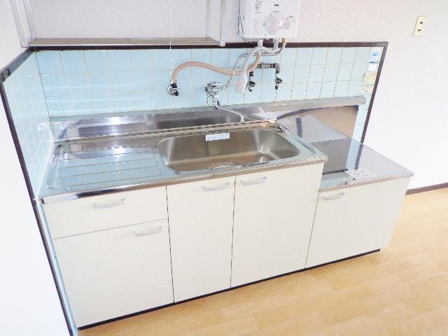 キッチン　調理スペースも確保されているキッチンです★