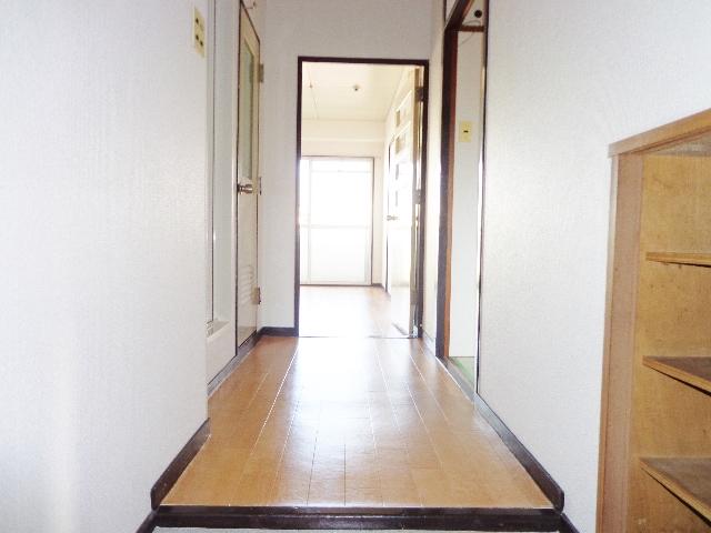 玄関　玄関からの眺めです。