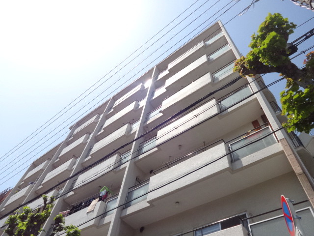 建物外観　２沿線に便利な２ＤＫのマンションです☆