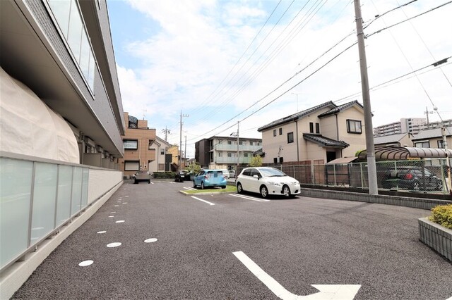 駐車場　駐車場