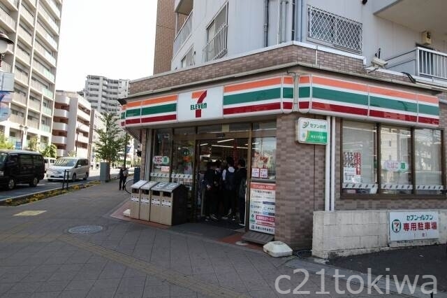 コンビニ　セブンイレブン志木本町5丁目店（コンビニ）まで448m