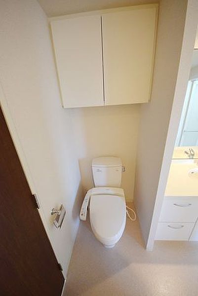 トイレ　※別部屋の参考写真です。