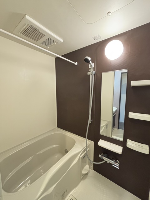 バス・シャワールーム　別部屋参考写真です