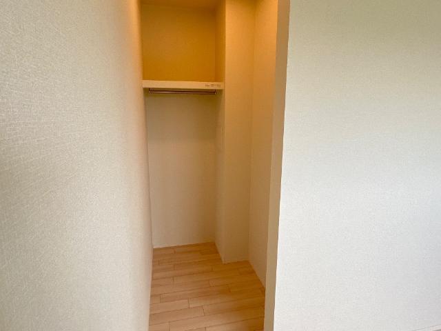 収納　ウォークインクローゼット