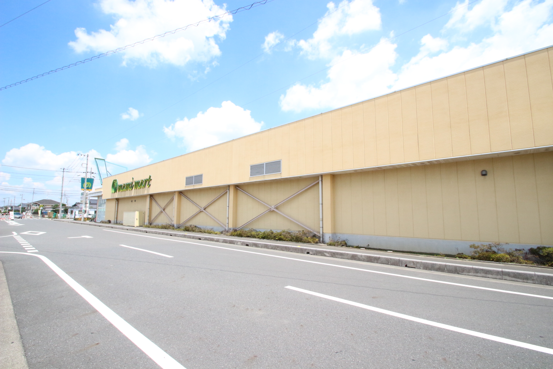スーパー　マミーマート生鮮市場TOP白岡西店（スーパー）まで709m
