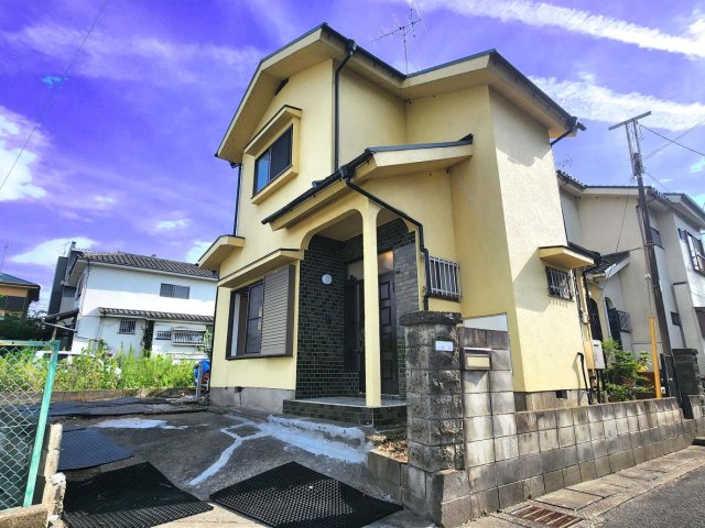 建物外観　駐車場あり