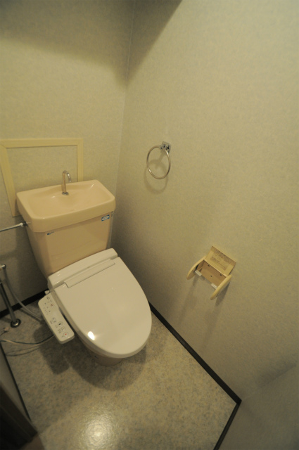 トイレ　別部屋参考写真