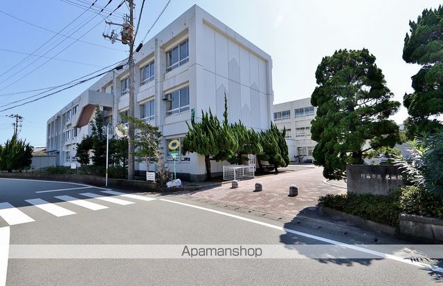 小学校　見能林小学校（小学校）まで469m