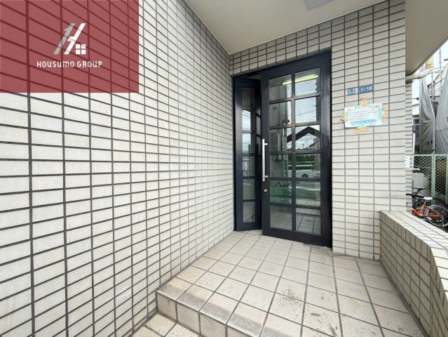 エントランス　ゆとりのあるエントランスです