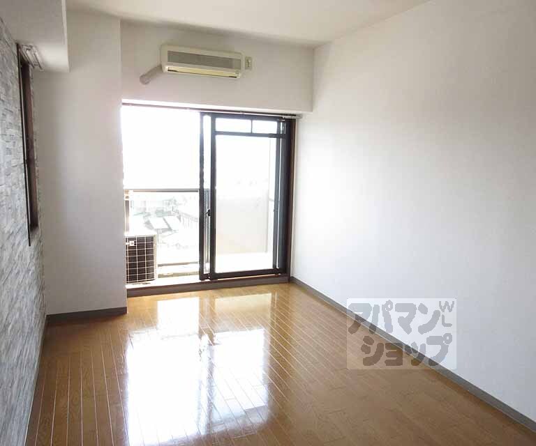 居室・リビング　開放的なお部屋です！
