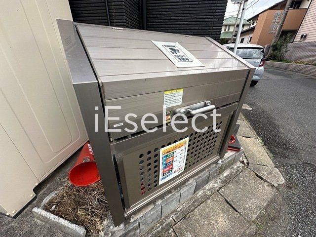 その他共有部分　敷地内ゴミ置き場があります