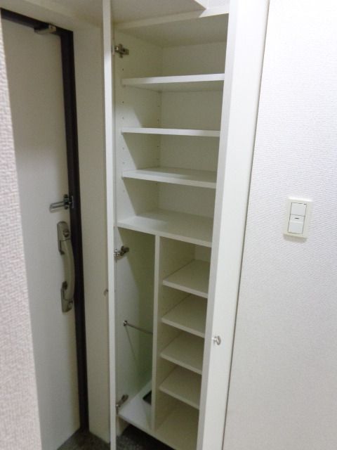 その他部屋・スペース　収納タップリの下駄箱