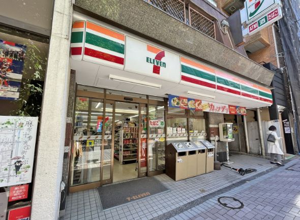 コンビニ　セブンイレブン港区麻布十番2丁目店（コンビニ）まで140m