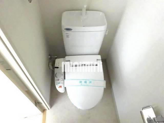トイレ　温水洗浄便座