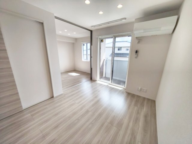 D-Invest田宮の居間写真