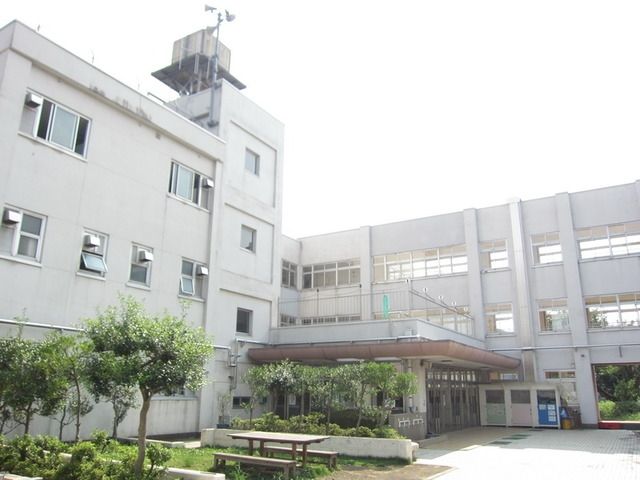 小学校　国分寺市立第八小学校（小学校）まで902m