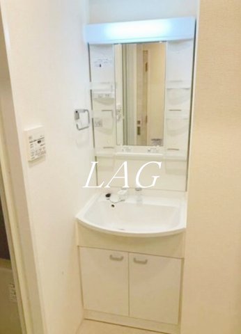 洗面設備　洗面台です。