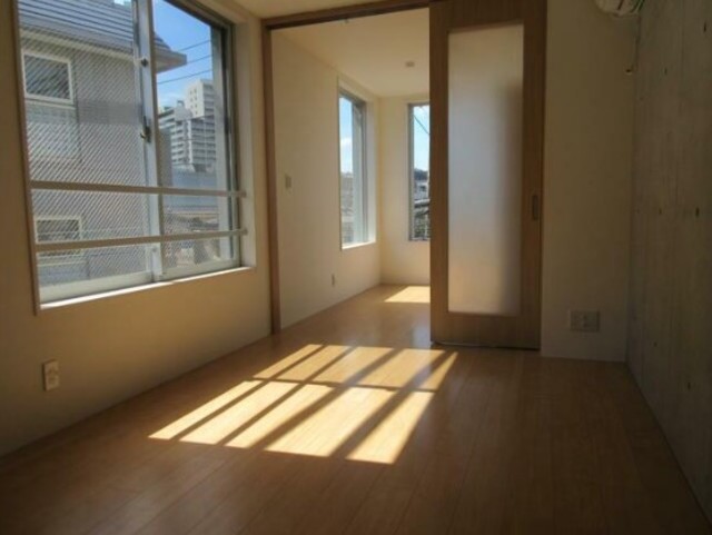居室・リビング　室内