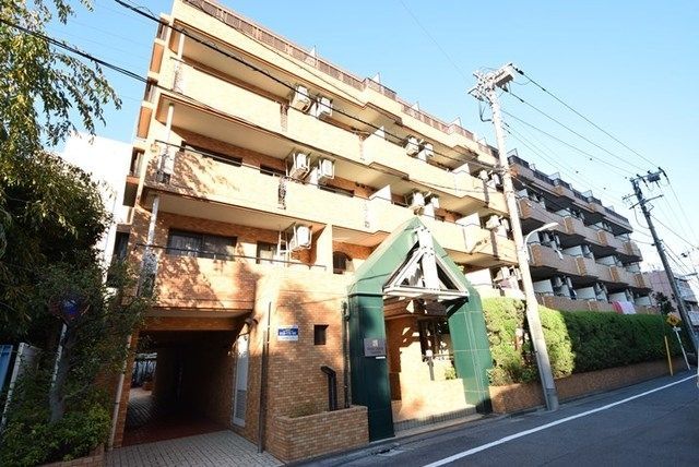 建物外観　★単身用大型マンション★