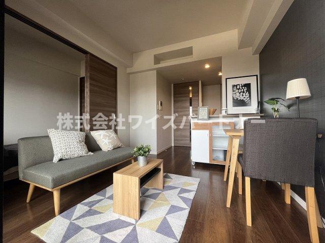 居室・リビング　※別号室の為、現況優先