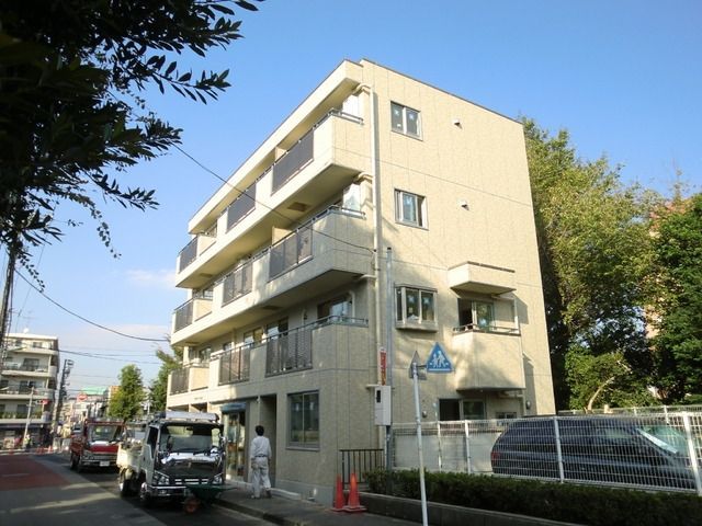エントランス　★エントランスは建物正面です★