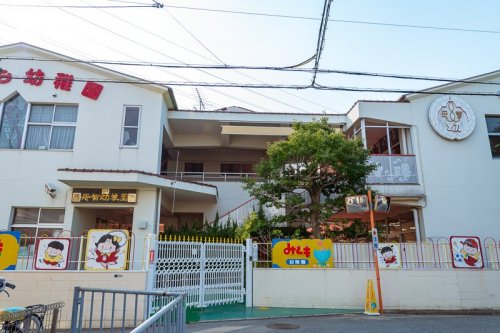 幼稚園・保育園　母智幼稚園（幼稚園・保育園）まで427m