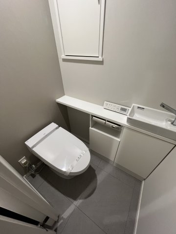 シャトー東洋南青山のトイレ写真