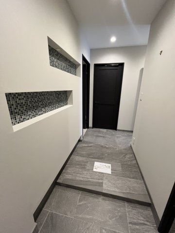 シャトー東洋南青山の玄関写真