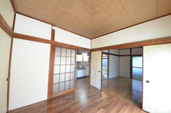 さくらコーポの居間写真
