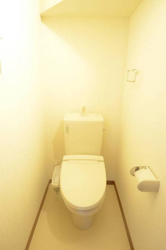 メルベーユ綾瀬のトイレ写真