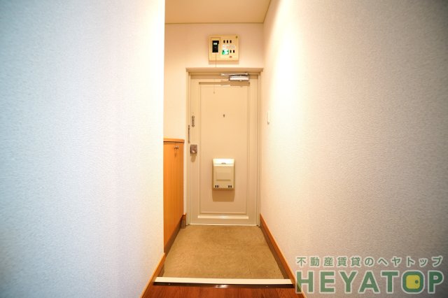 玄関　シューズボックス付き玄関（同仕様写真）