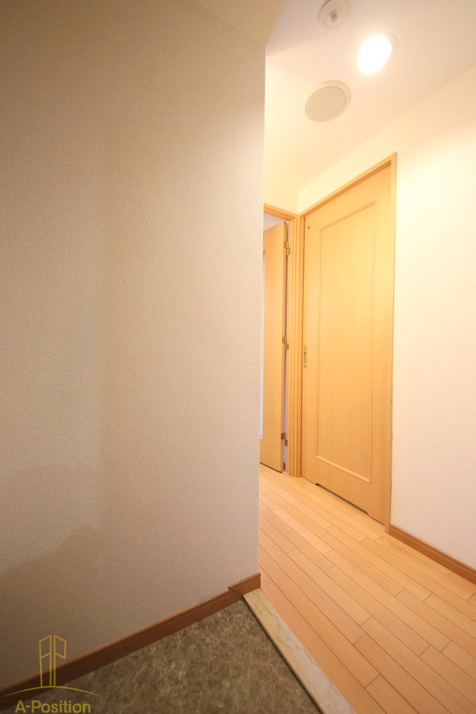 玄関　ディナスティ堺筋本町