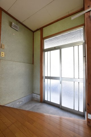 玄関　別号室の画像です。ご参考下さい