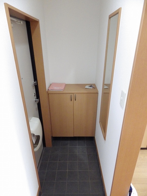 玄関　別号室写真