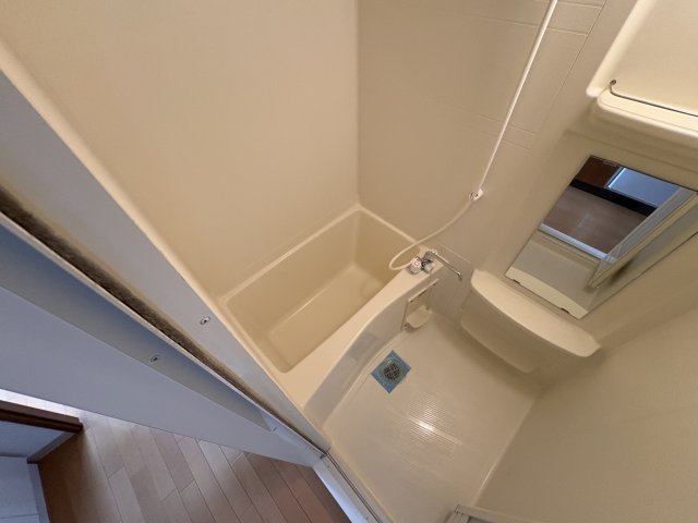 バス・シャワールーム　お風呂です