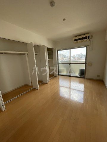 アヴァンタージュの居間写真