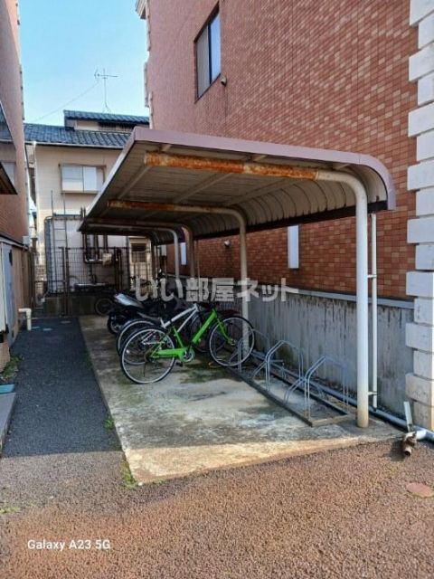 ＪＲ信越本線 亀田駅 徒歩6分 3階建 築23年の外観写真