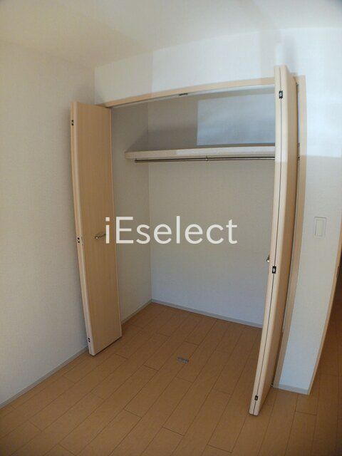 収納　洋服もかけられるクローゼット♪