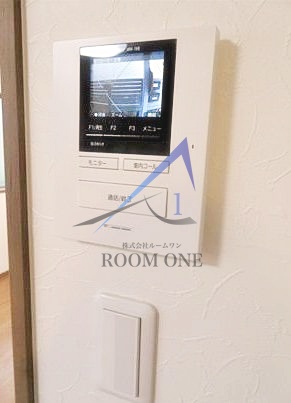 セキュリティ　モニター付きインターホンです。