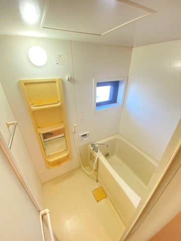 ＪＲ内房線 五井駅 バス乗車時間：11分 最寄りバス停で下車 徒歩5分 3階建 築31年の風呂写真
