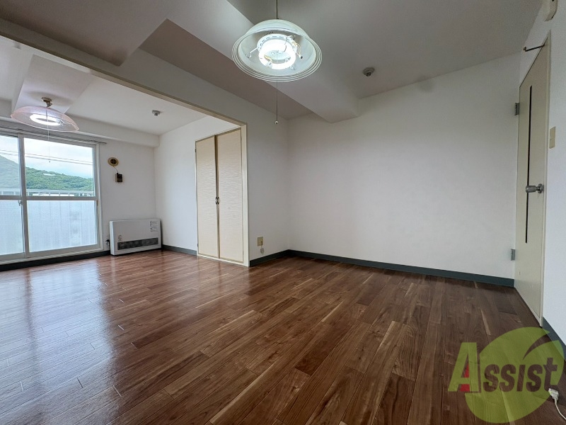 居室・リビング　広くてキレイなお部屋が広がっていて、充実した生活が送れそう。