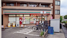コンビニ　セブンイレブン 東中野末広橋店（コンビニ）まで187m